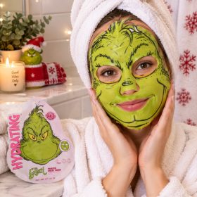A Grinch fátyolmaszk – rózsaszín arcmaszk 