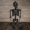 Halloweeni csontváz 60 cm – mozgatható végtagokkal, akasztható dekoráció